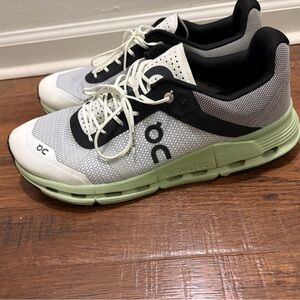 On CloudNova Z5 Rush